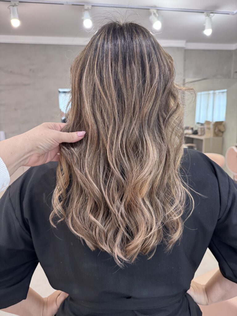 Penteado de Noiva em Jardim Vergueiro, Sorocaba | Studio A Salão de Beleza · Studio A — Jardim Vergueiro, Sorocaba - SP