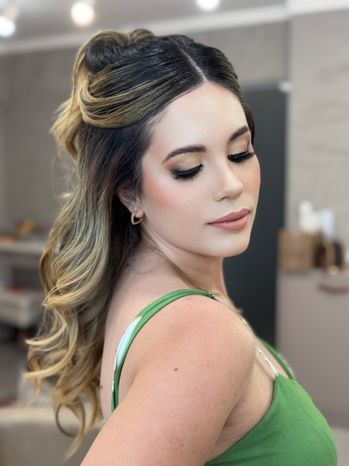 Nossas maquiagens · Studio A — salão de beleza em Jardim Vergueiro, Sorocaba - SP